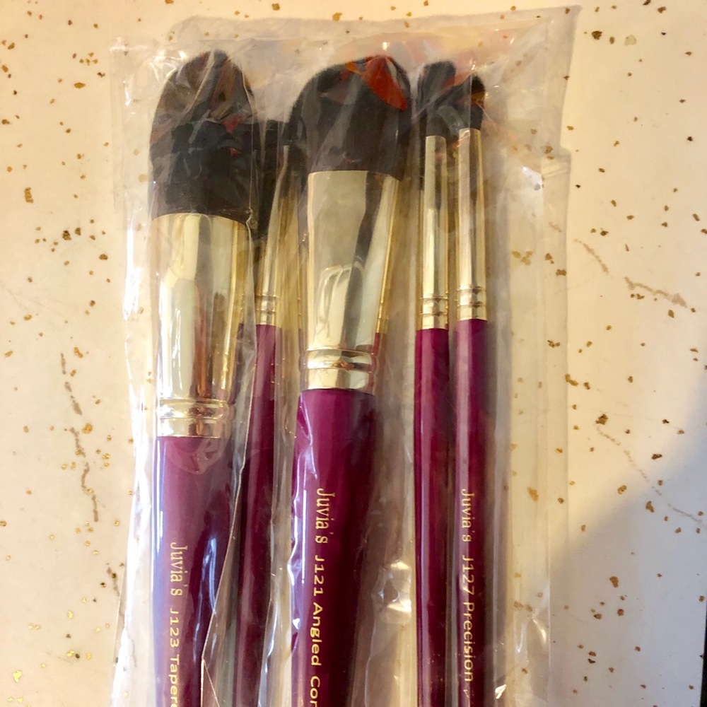 Juvia’s Place Brush Set